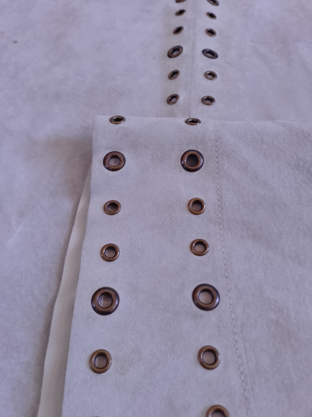 Vintage LEATHER Studded Cream Midi Skirt SANDRA ANGLOZZI - Picture 5 of 12